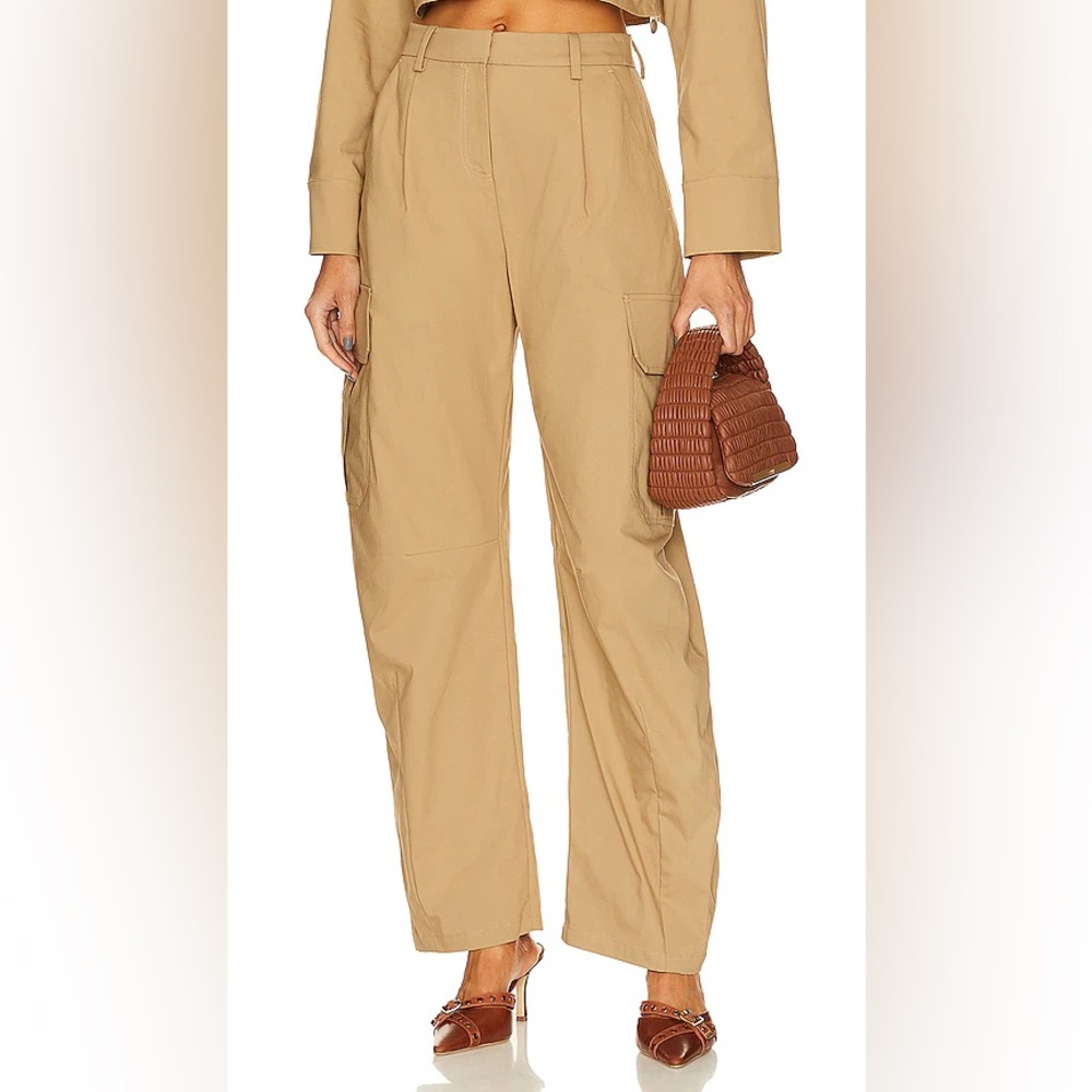 L’ACADEMIE sand cargo pant 🤎 brand new